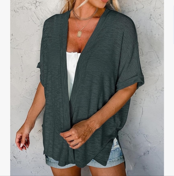 Merokeety Sweaters - NWT Kimono Cardigan